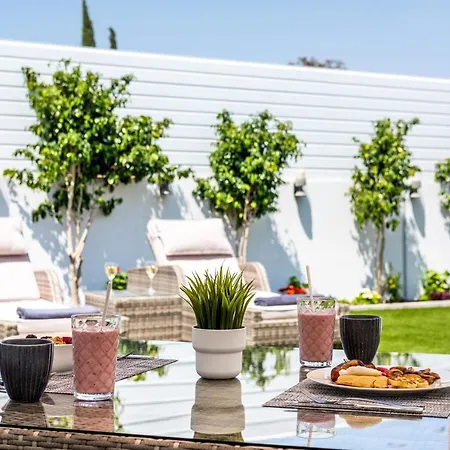 Alojamento de Acomodação e Pequeno-almoço At Cyprus
