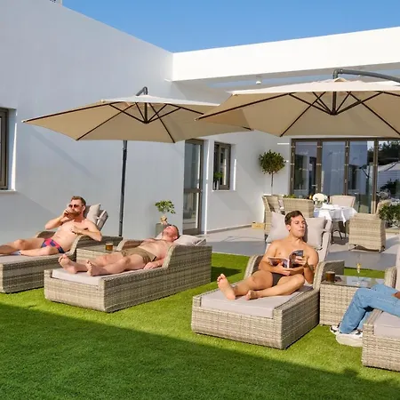 Alojamento de Acomodação e Pequeno-almoço At Cyprus Voroklini